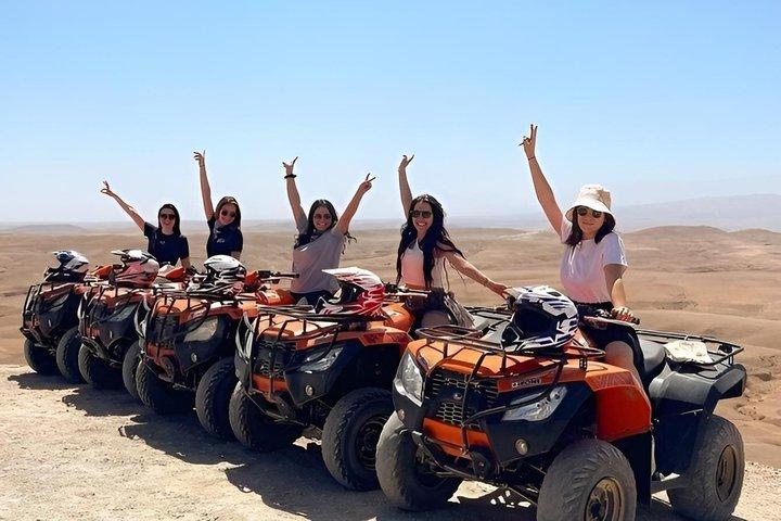 Agafay Desert Sunset Marrakech Tour mit Kamelritt und Abendessen