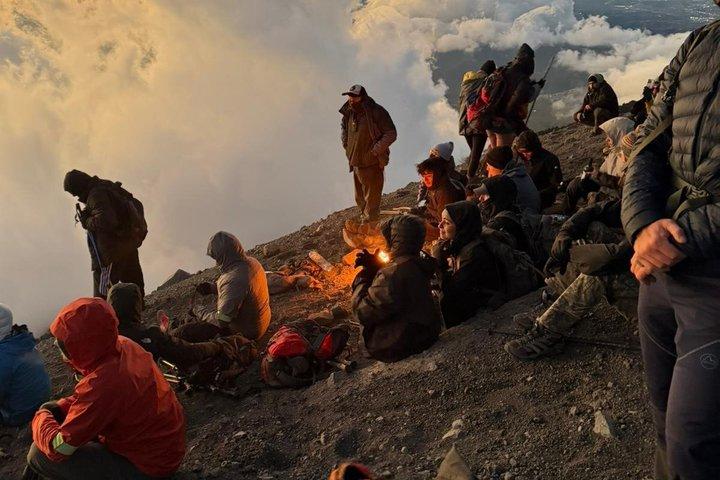 Tour de dos días al Volcán de Acatenango