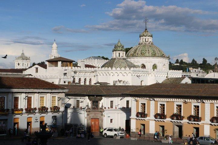 Quito Eet Eten Tour met 14 + Proeverijen