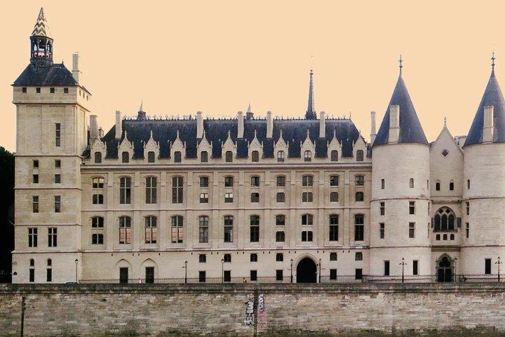 Sainte Chapelle and Conciergerie Tour