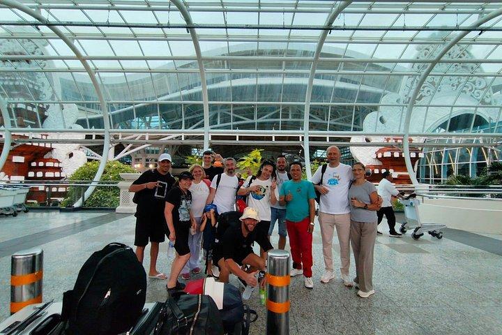 バリ島プライベート空港ピックアップ＆ホテルへの送迎（宿泊）