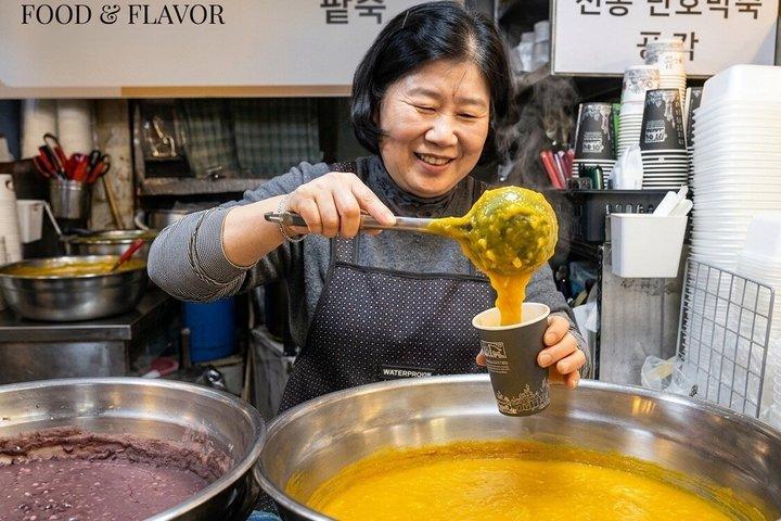 Seoul Vegan Vegetarian Market Food Tour with Temple Classics