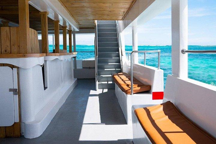 Party Boats (SHARED) or (PRIVATE) Punta Cana - Open Bar / Live DJ