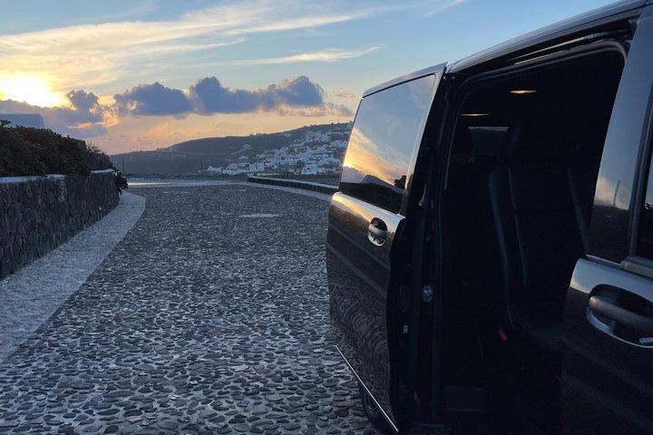 Privater Transfer auf Santorin : Flughafen & Hafen