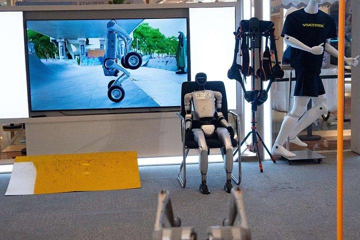 Shanghai Tech Discovery Tour with Driverless Car Ride