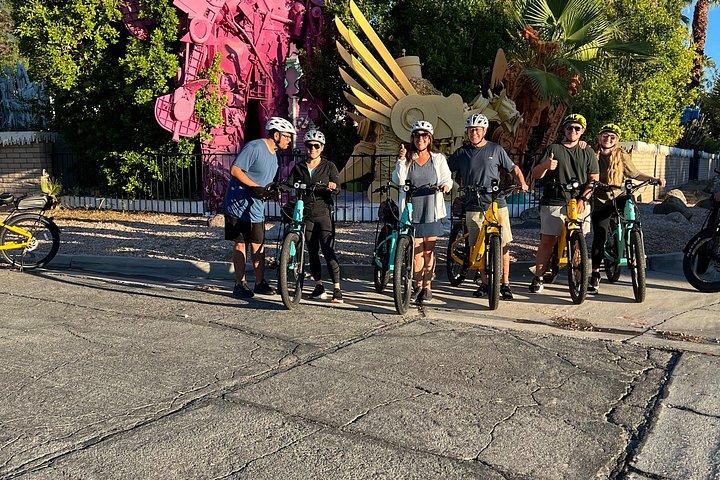 Ultimate Celebrity, Architecture & City E-Bike Tour