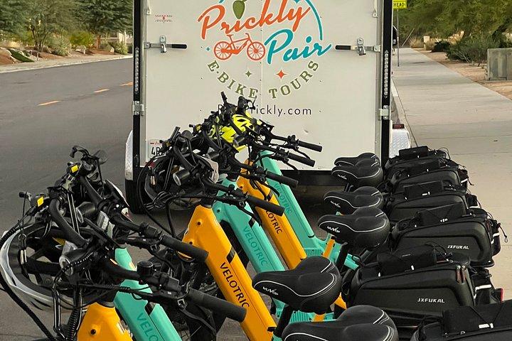 Ultimate Celebrity, Architecture & City E-Bike Tour