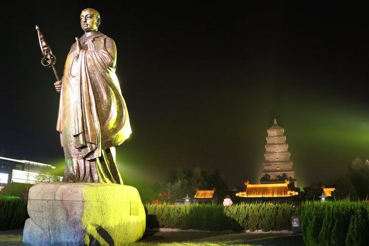 Visita privada ao muro da cidade de Xi'an, pagoda e bairro muçulmano