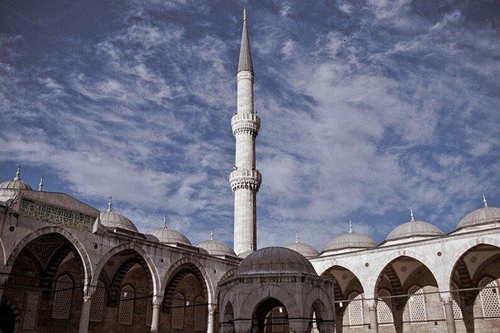 Private Flexible Hagia Sophia and Grand Bazaar tour with Guide