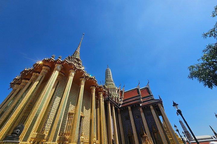 フォーとアルン寺院を巡るグランドパレスプライベートツアー