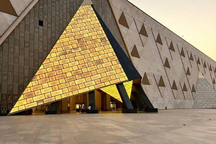 Dagstur till pyramiderna och det stora egyptiska museet
