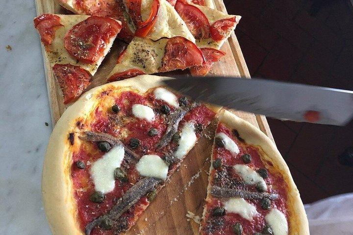コルトーナで本格料理教室：ピザかニョッキ、パスタ