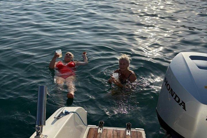 カスタマイズ可能なボートレンタル。 マラガ湾での冒険。