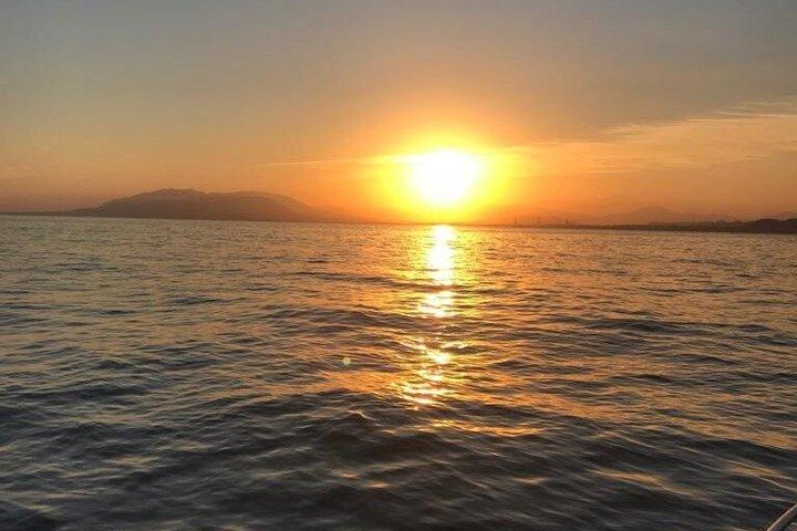 カスタマイズ可能なボートレンタル。 マラガ湾での冒険。