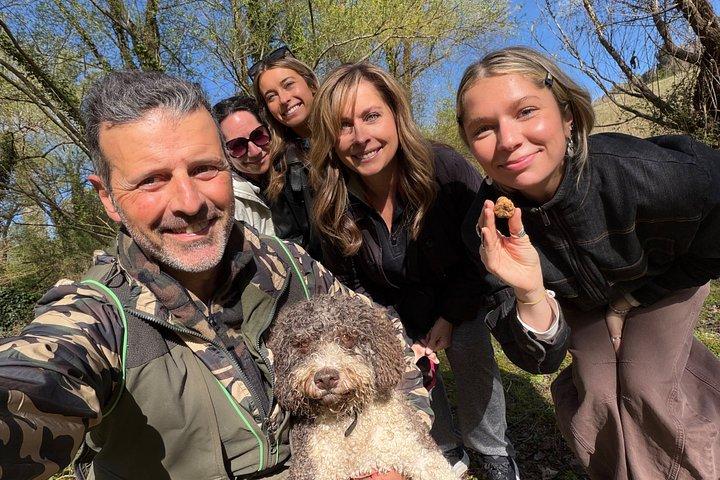 Truffle Hunting Experience Siena Tartufi