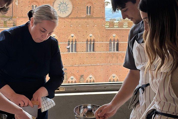 Truffle Hunting Experience Siena Tartufi