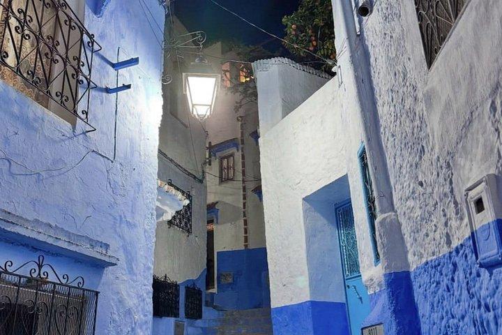 ブルーシティ散策ナイトツアー（現地ガイド付き）