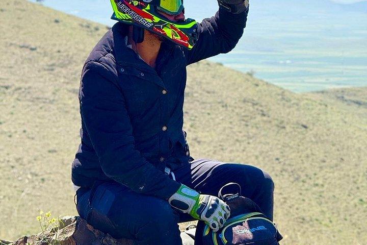 マラケシュ・ジュビラト山日帰りクワッド朝食とバーベキュー付き