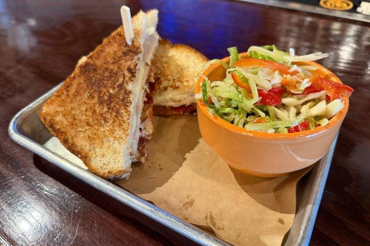Louisville Food Tour with 5 Local Authentic Tastings