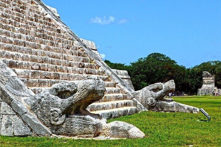 Skip the Line Chichen Itza Experience with Cenote and Lunch