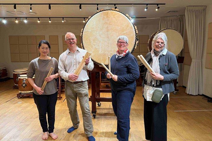 Kanazawa Story: Taiko Heritage & Sake from Tsuzumi Gate