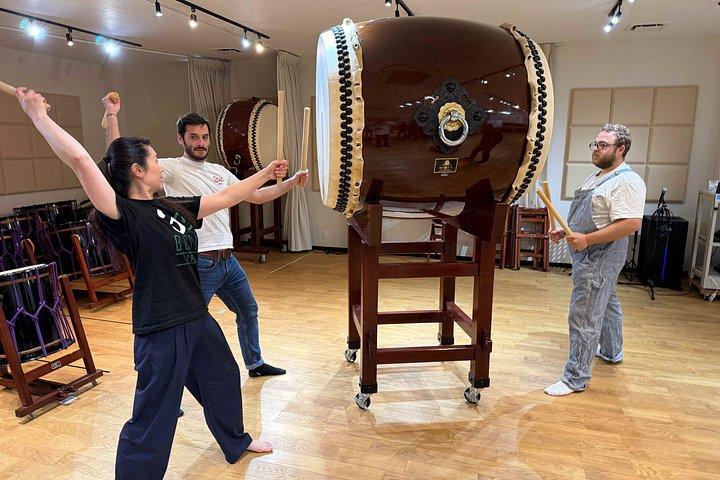 鼓門から紐解く、金沢の太鼓文化と日本酒の物語