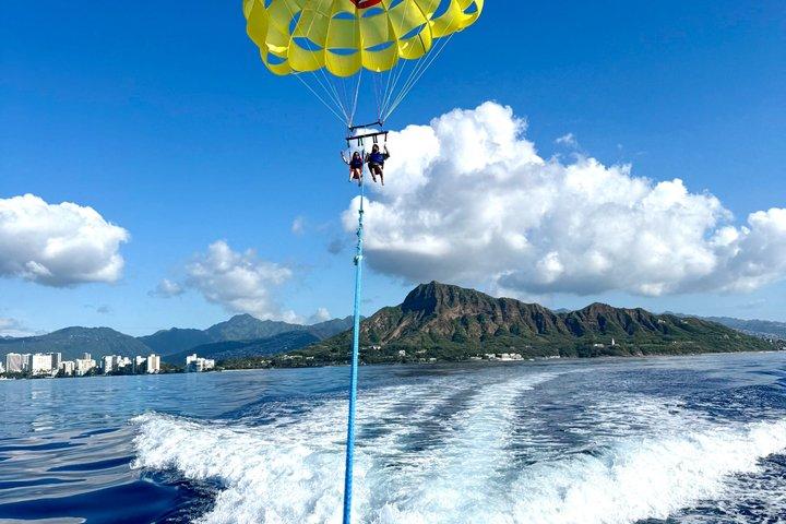 オアフ島発ハワイ島ワイキキパラセーリング