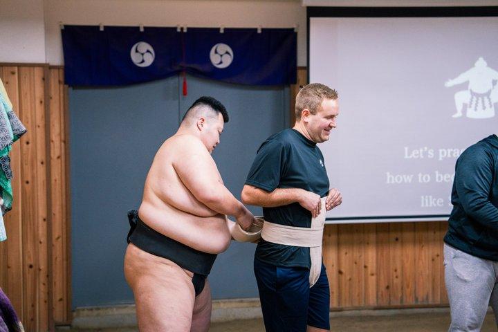 東京で本格相撲体験 ― ― 聖域に入る
