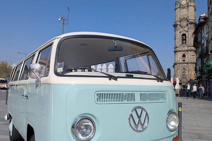 ホテル送迎付きクラシックVWで巡るポルトプライベートツアー