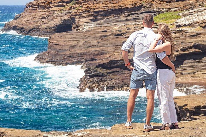 Deluxe Professional Photo Session: 2-Hr Oahu Look
