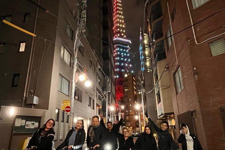 2 - Hora Tokyo Night Bike Tour : Shibuya, City Lights & Tokyo Tower