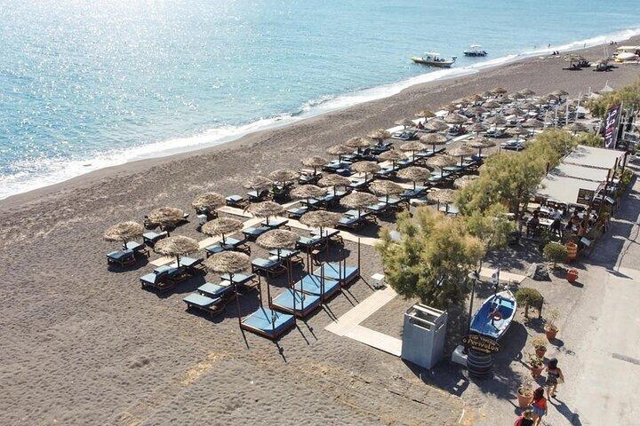 サントリーニ島、本格ギリシャランチ付き少人数ツアーハイライト