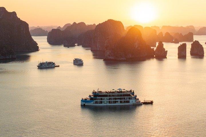 Hanoi : 2 - Day Bai Tu Long Bay Luxury Escape Cycad 5 - Star Cruise