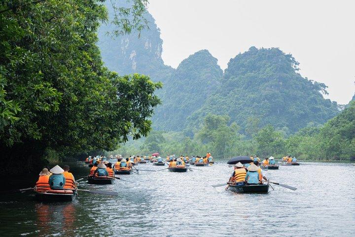 Private Ninh Binh Excursão de um dia explorando Trang An and Mua Cave