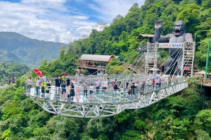 Guangzhou nach Gulong Schlucht und Höhle Märchenland Private Tagestour