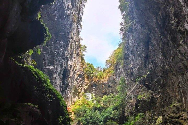 広州〜古龍峡と洞窟妖精の国プライベート日帰りツアー