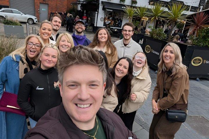 Versteckte Belfast Walking Tour mit Einheimischen