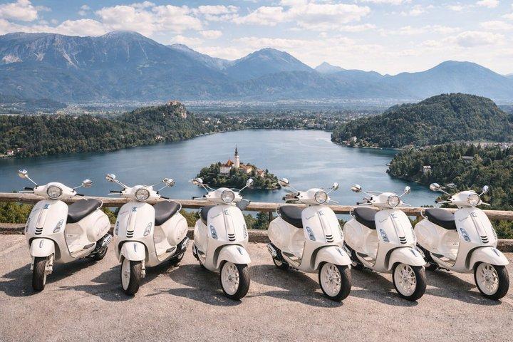 Vespa Skoteruthyrning i Bled Utforska Lake Bled i din egen takt