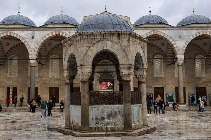 イスタンブール遺跡ツアー：アヤソフィア、バシリカシスターンなど