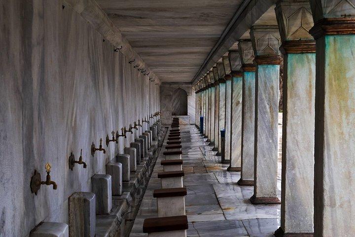 イスタンブール遺跡ツアー：アヤソフィア、バシリカシスターンなど