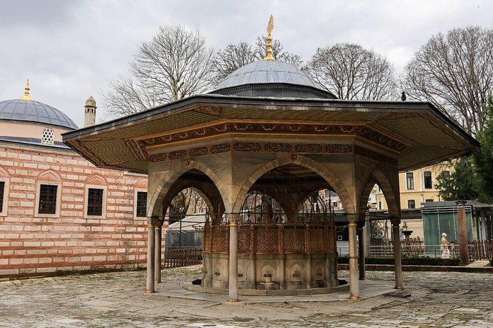 イスタンブール遺跡ツアー：アヤソフィア、バシリカシスターンなど