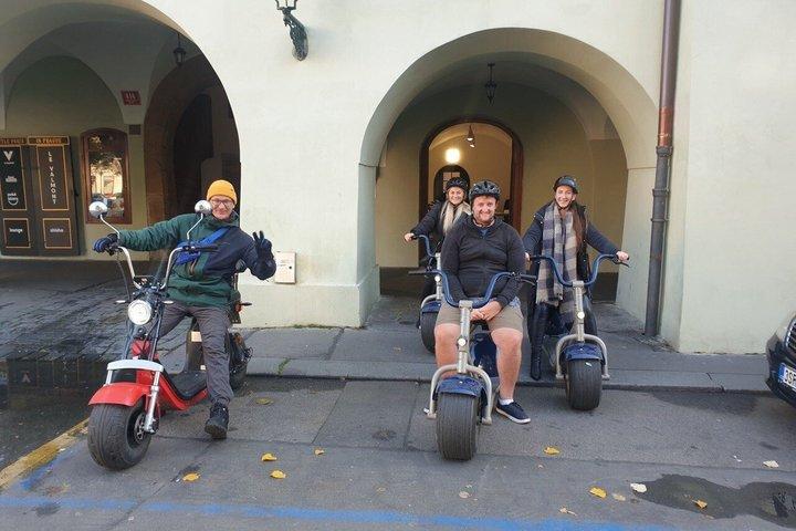 Excursão guiada de 2 horas com e-scooter em Munique