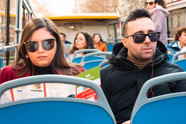 48 - Excursão Hop-On Hop-Off "Linha Cinza" de Milão com Guia Áudio