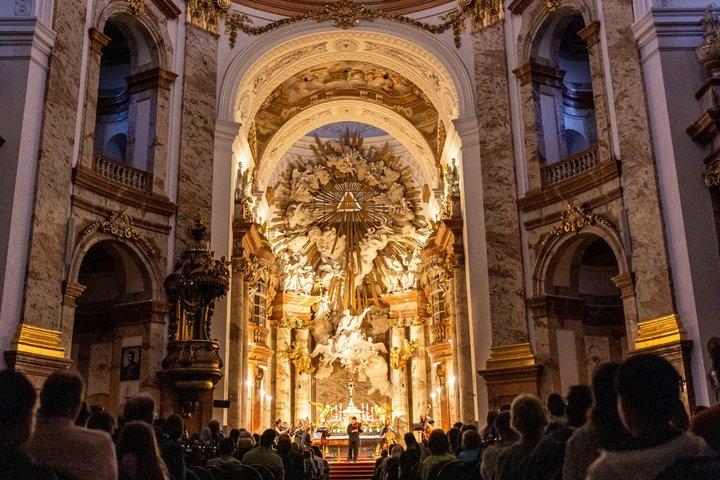 Klassisk koncert Vivaldi 4 sæsoner i Karlskirche Wien