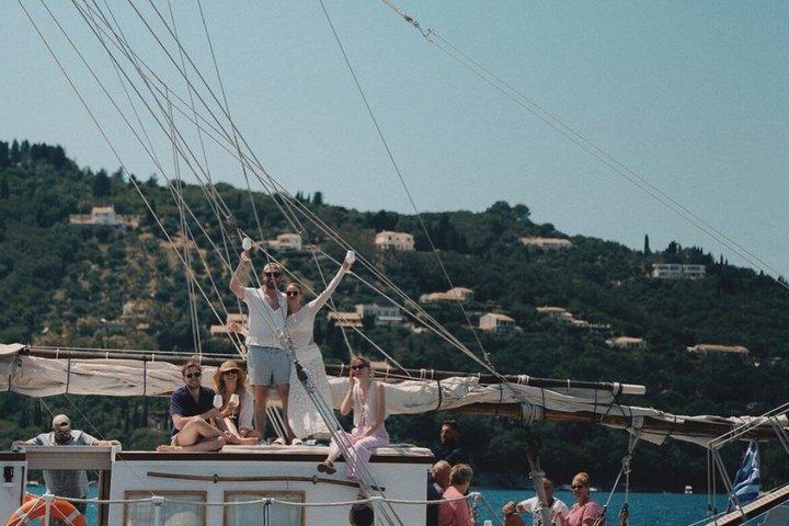 Cruzeiro Corfu Benitses até a Lagoa Azul