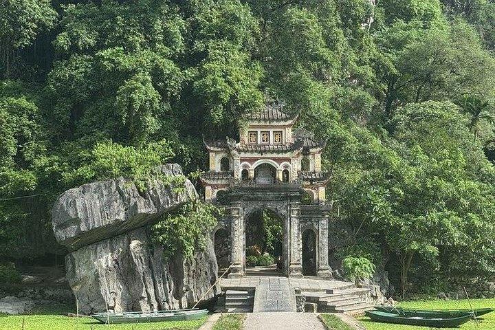 Full Day Ninh Binh Highlights Tour from Hanoi