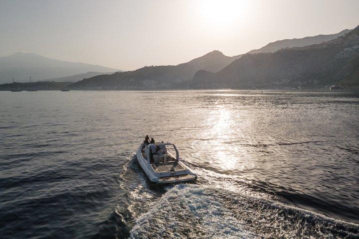 Taormina and Giardini Naxos Boat Tour 4h and visit caves