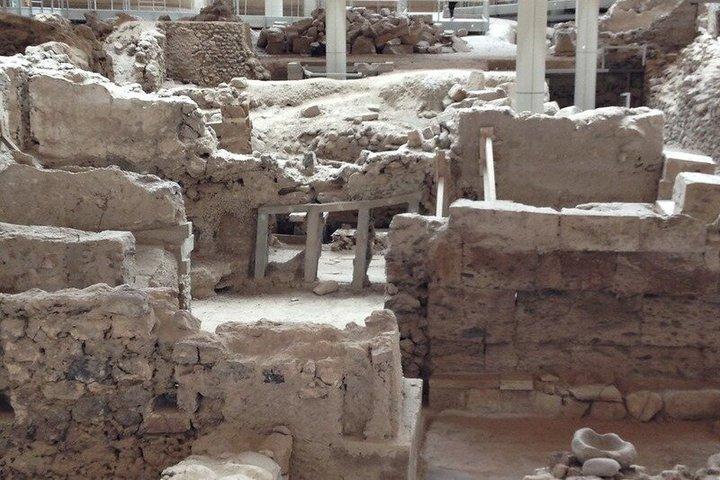 サントリーニ民間文化村＆アクロティリ発掘