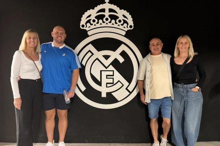 Tour dello stadio del Real Madrid e tapas con ospite locale