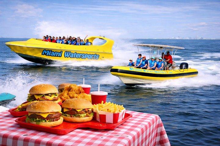 Miami Speed Boat mit Mittagessen in einem nahe gelegenen Restaurant